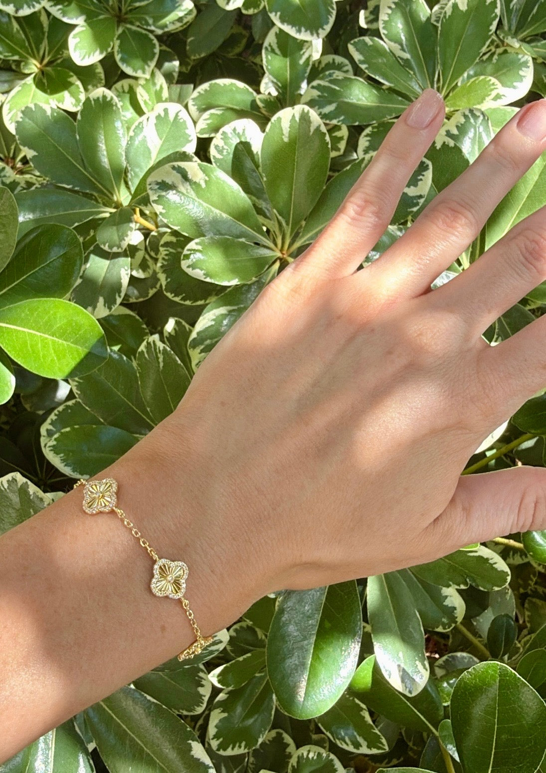 Gold Clover Motif Bracelet